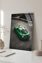 Beton Zeminde Yeşil Mustang GT Araba Cam Tablo