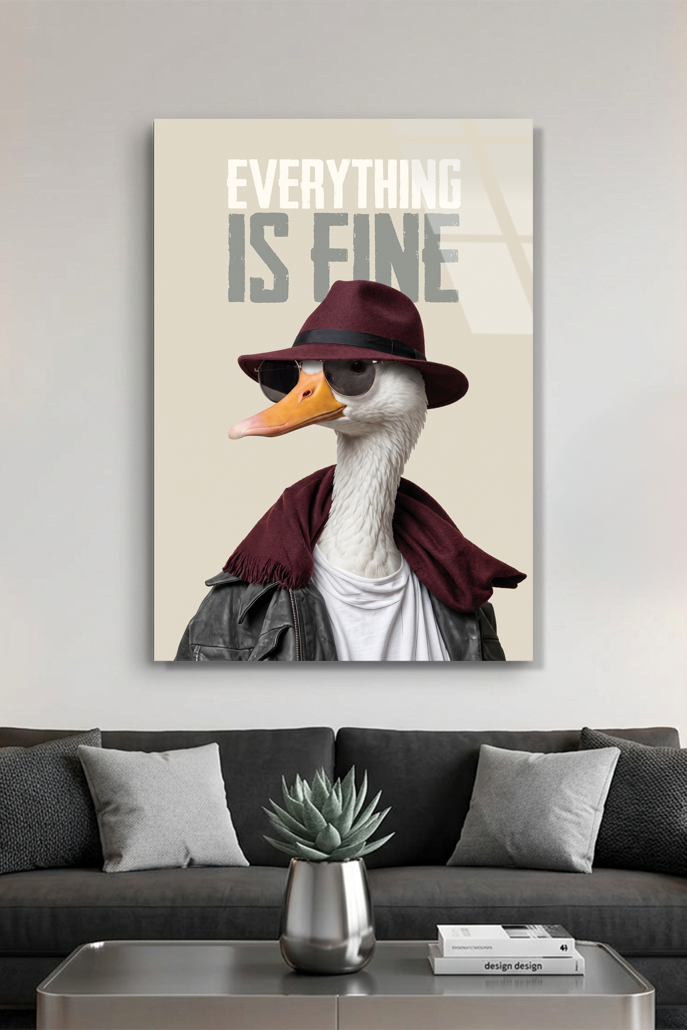 Everything Is Fine Yazılı Gözlüklü ve Şapkalı Ördek Cam Tablo