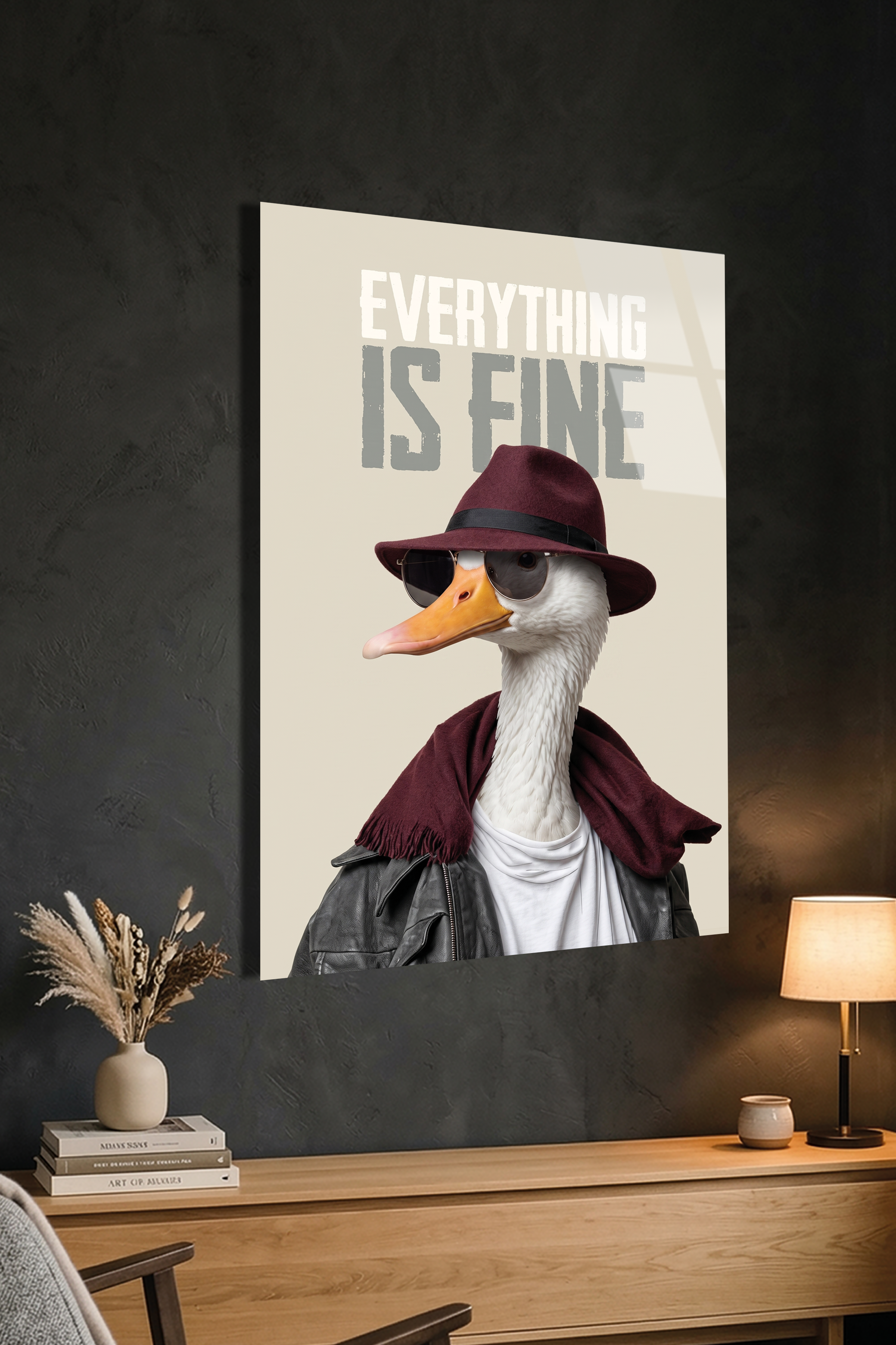 Everything Is Fine Yazılı Gözlüklü ve Şapkalı Ördek Cam Tablo