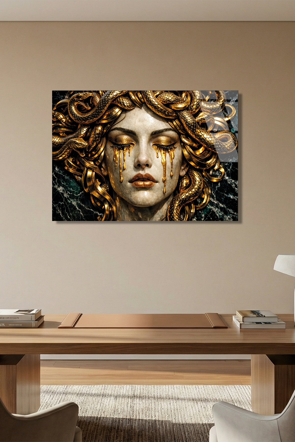 Medusa’nın Altın Bakışı Cam Tablo | Vitraum