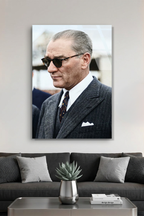 Mustafa Kemal Atatürk Karizmatik Portre Cam Tablo