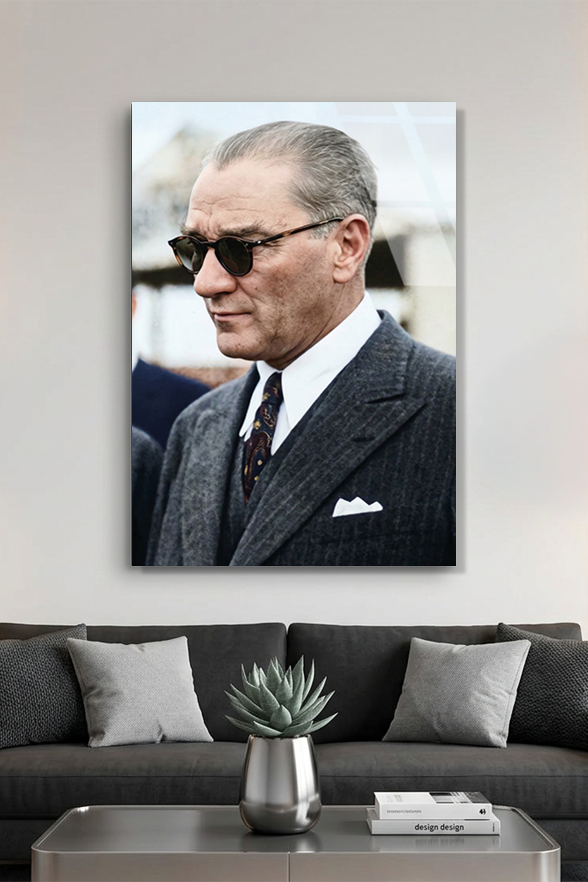 Mustafa Kemal Atatürk Karizmatik Portre Cam Tablo