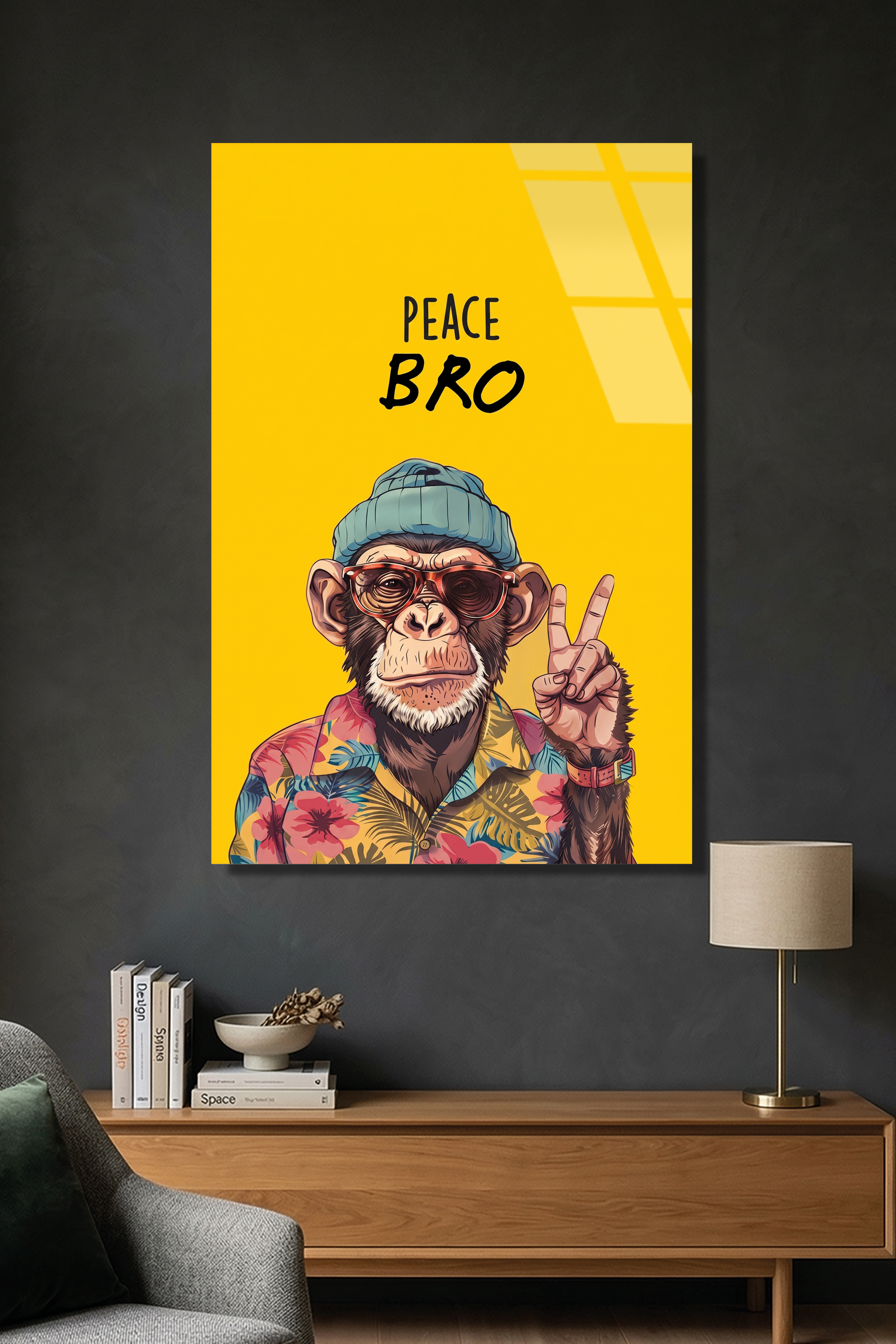 "Peace Bro" Yazılı Gözlüklü ve Bereli Havalı Maymun Cam Tablo