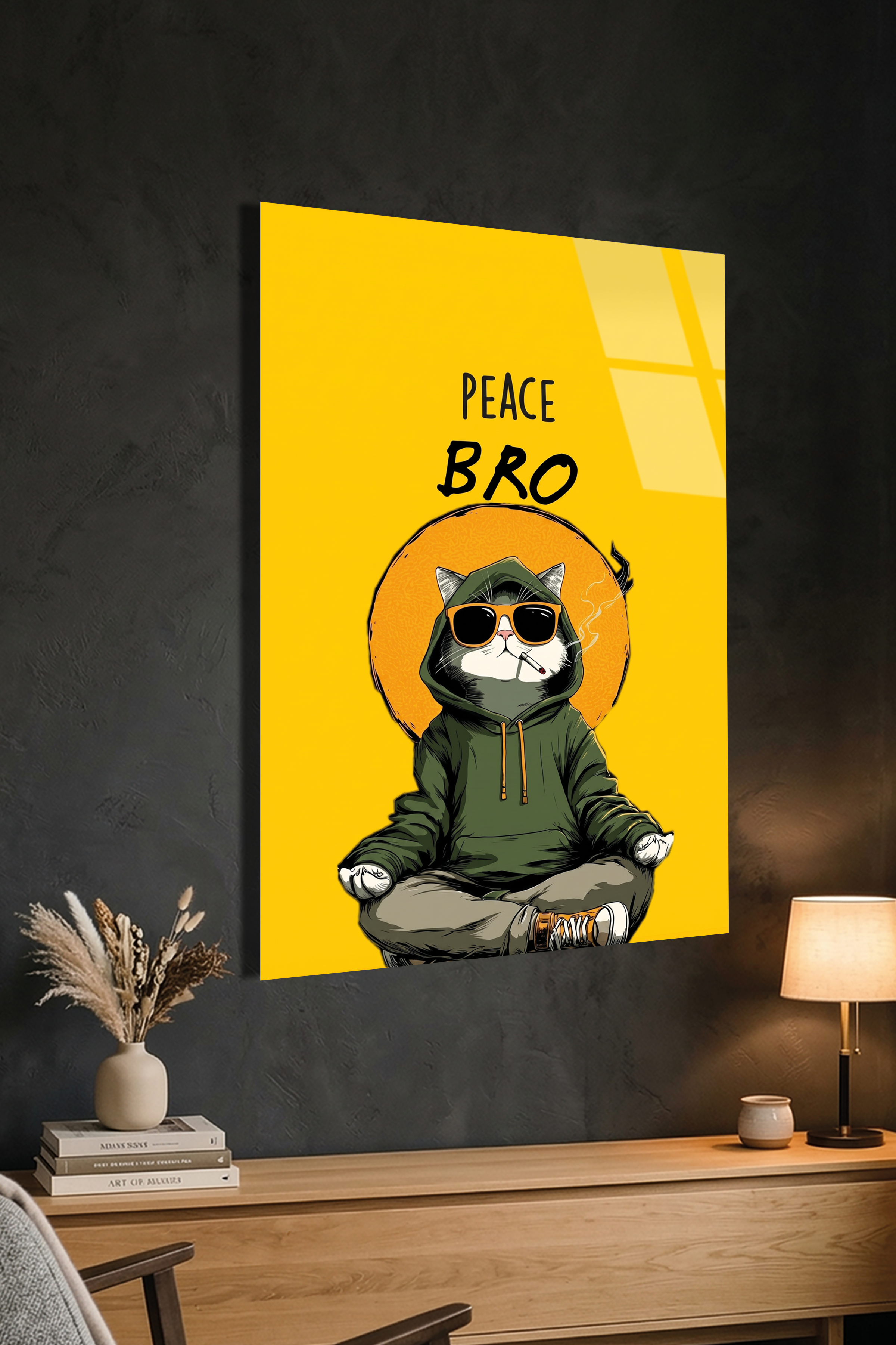 "Peace Bro" Yazılı Yoga Yapan Gözlüklü Kapüşonlu Kedi Cam Tablo