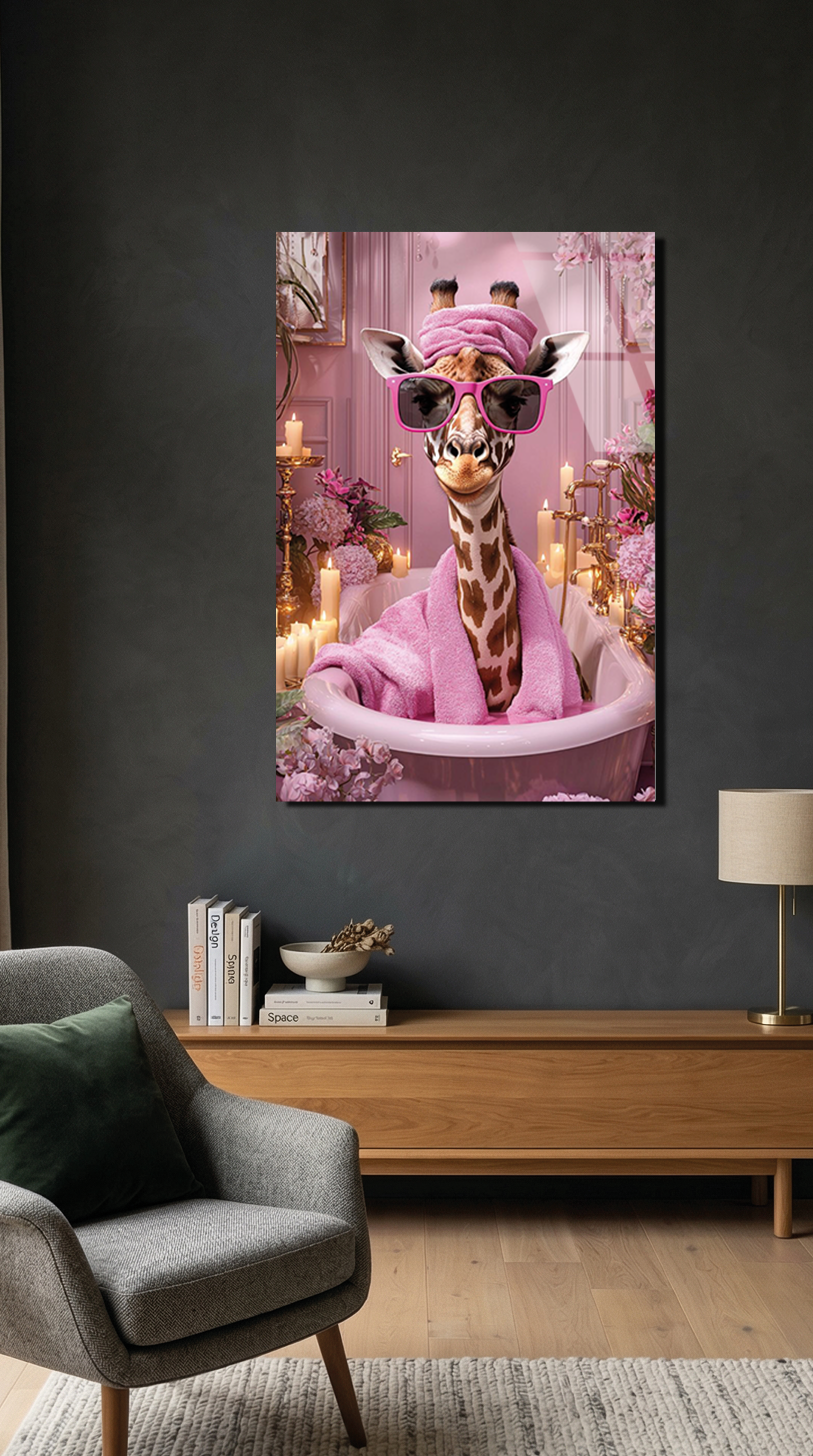 Pembe Bornozlu ve Gözlüklü Havalı Zürafa Cam Tablo | Vitraum