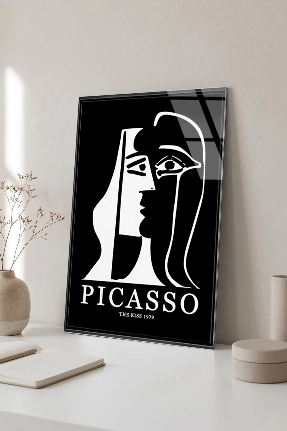 Picasso Tarzı Minimalist Siyah Beyaz Soyut Yüz Çizimi Cam Tablo