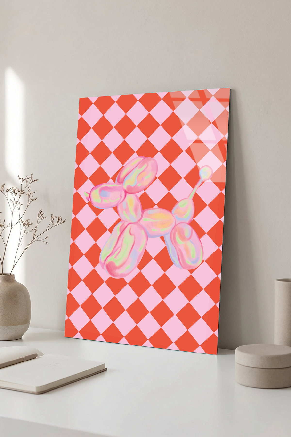Retro Pembe Kırmızı Damalı Balon Köpek Cam Tablo