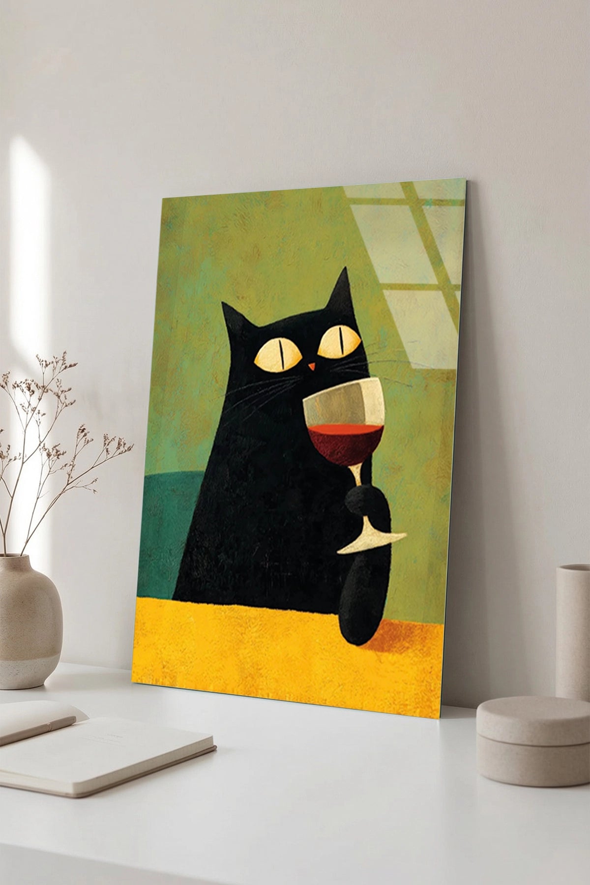 Şarap Kadehi Tutan Esprili ve Retro Kara Kedi Cam Tablo