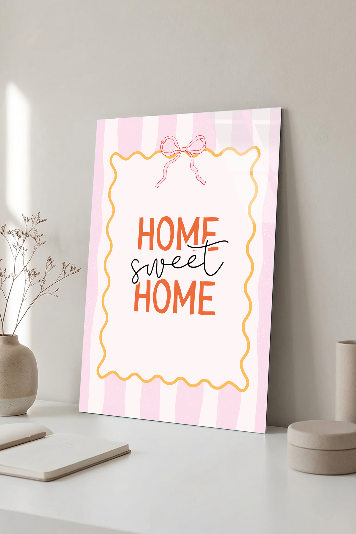 Sarı Pembe Çizgili "Home Sweet Home" Cam Tablo